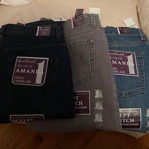 Lot of 3 new with Tag Gloria Vanderbilt Amanda Jeans